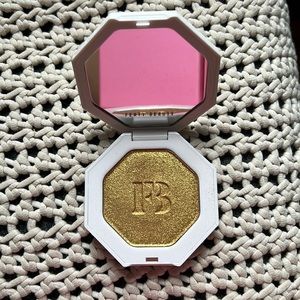 Fenty Beauty Killawatt Highlighter in Trophy Wife